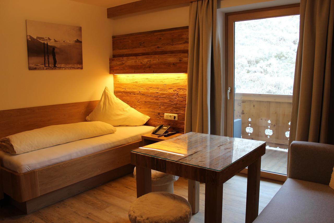 Michael Bed & Breakfast 3*